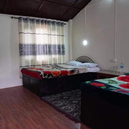Safari Wildlife Lodge And Camp Chitwan Zewnętrze zdjęcie